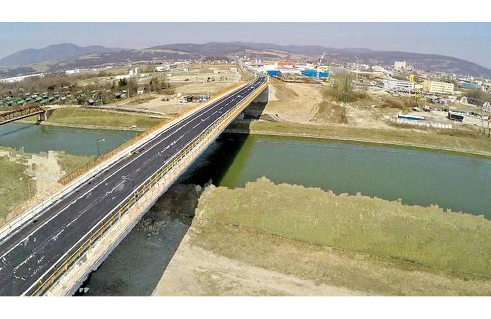 V Trenčíne otvorili nový most dlhý 2450 metrov