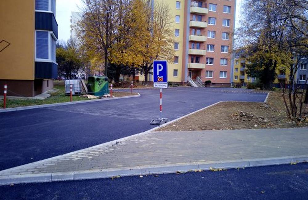 Vo vnútrobloku na ulici Inovecká sa od štvrtku 9. novembra dá zaparkovať, pribudlo 21 miest