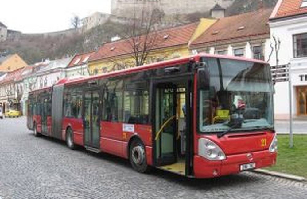 Návštevníci domácich zápasov HK Dukla Trenčín sa môžu tešiť na posilnenie autobusových spojov