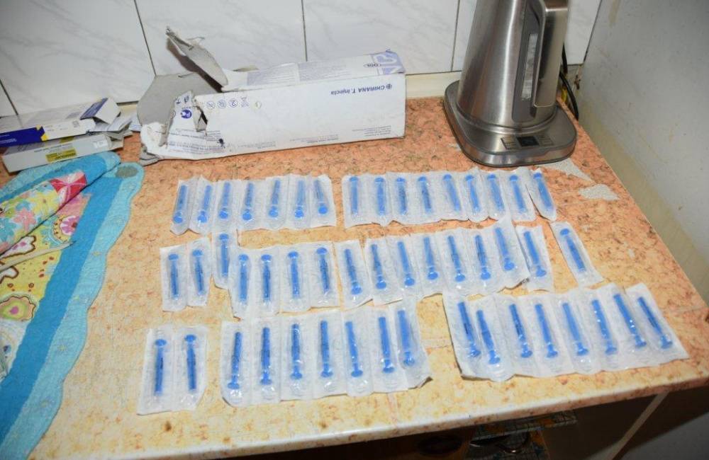 Policajti v Považskej Bystrici zadržali veľké množstvo metamfetamínu, prekazili drogový obchod