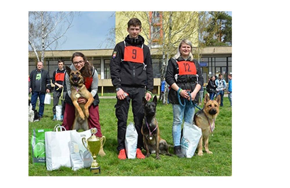 Zlato v Celoslovenskej súťaži stredných škôl vo výcviku psov vybojovala žiačka zo SOŠ Pruské