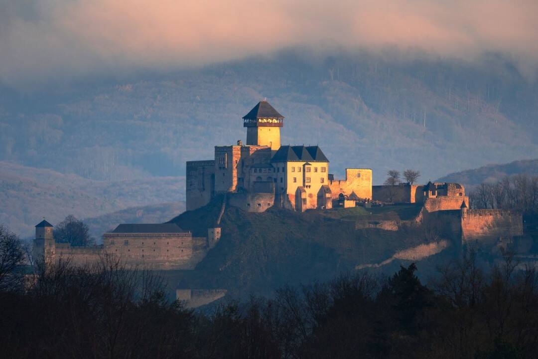 Trenčiansky hrad je otvorený celoročne. Prečo sa oplatí ho navštíviť práve v zimnom období?