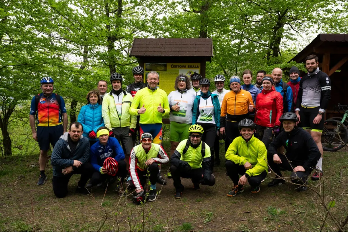 Foto: Vo štvrtok začal jubilejný ročník Vrchárskej koruny Trenčianskej, cyklistická výzva láka nadšencov, pridáte sa?