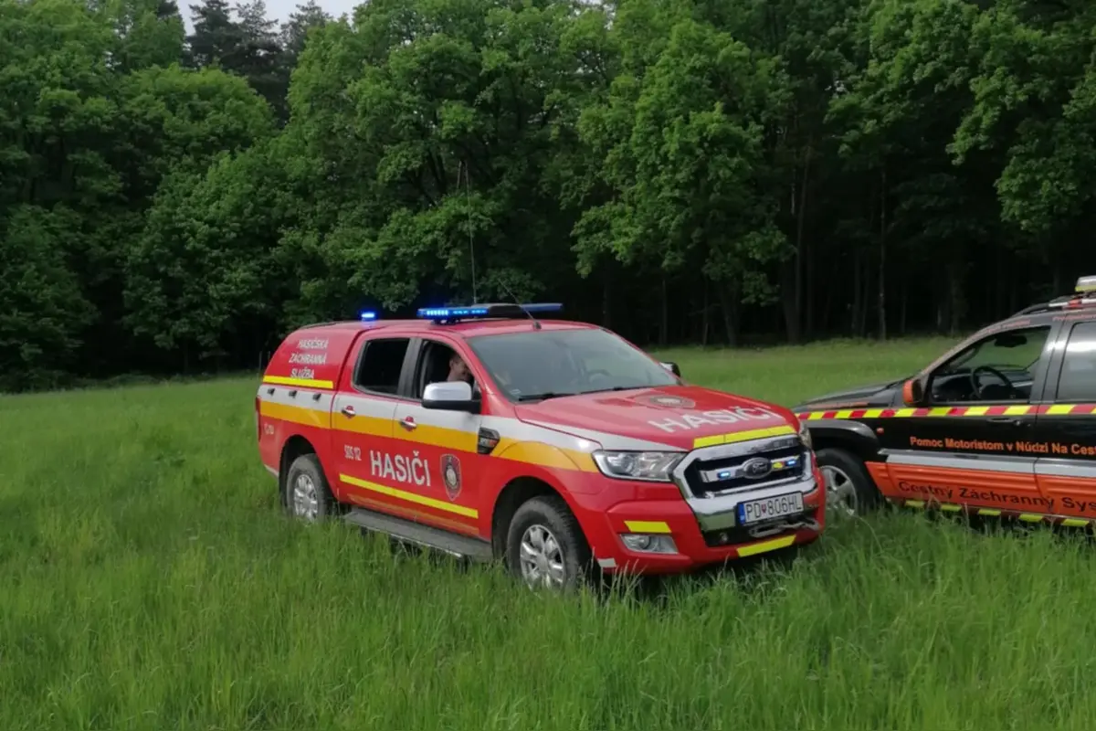 Foto: Záchrana života v Pravenci skončila so smutným koncom. Lekár na mieste konštatoval smrť