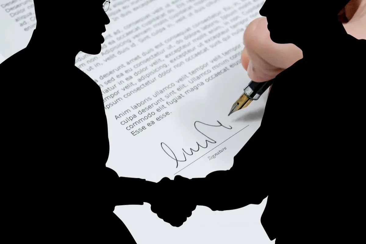 Bánovčania upozorňujú na falošných pracovníkov zdravotných poisťovní. Obchádzajú byty a skúšajú to najmä na starších