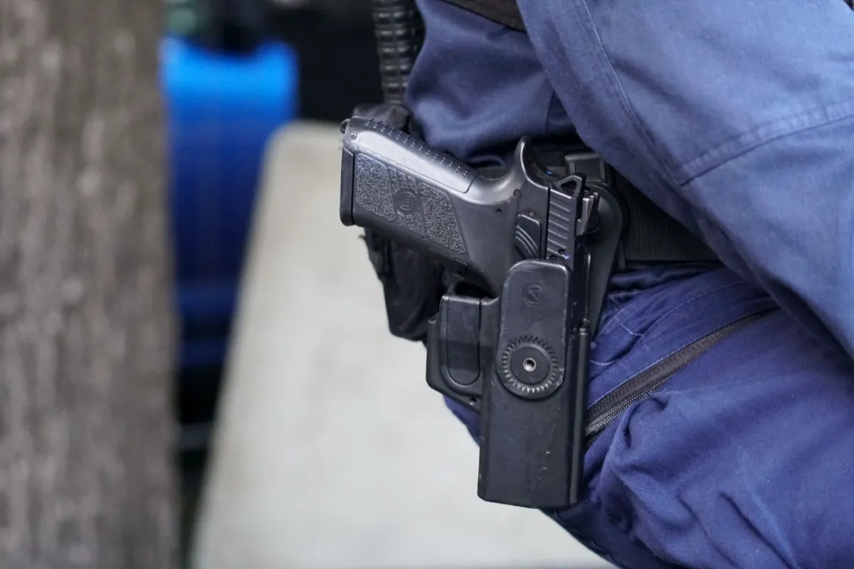 Nelegálna fabrika na cigarety v okresoch Ilava a Bánovce skončila, zaistili tu 11 ton tabaku za 2 milióny eur