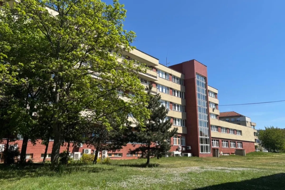 Fakultná nemocnica v Trenčíne bude 8. mája fungovať v obmedzenom režime, pacienti dostanú nové termíny