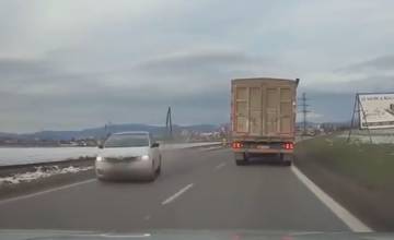VIDEO: Vodič takmer spôsobil čelnú zrážku pri Bánovciach nad Bebravou