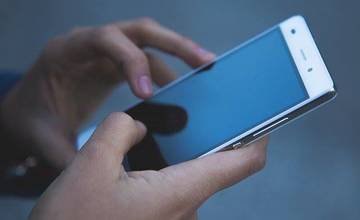 Polícia upozorňuje narást hovorov z čísel začínajúcich sa na 0971, žiadajú od vás osobné údaje