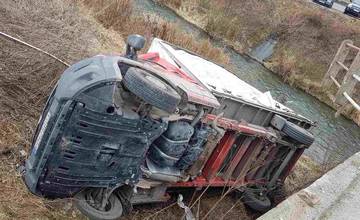 Ďalšia dopravná nehoda na železničnom priecestí: 29-ročný vodič nedal prednosť vlaku