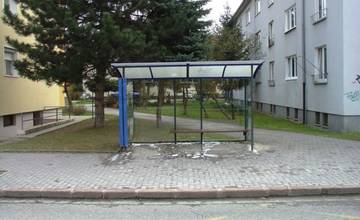 13. júna budú demontovať prístrešok zastávky MHD na Ulici M. Rázusa, vymenia ho do konca júna
