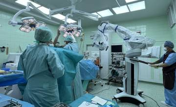 Chirurgická klinika Fakultnej nemocnice v Trečíne dočasne pozastavila plánované operácie