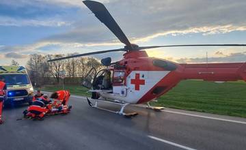 Pri dopravnej nehode za Bošanmi asistoval aj záchranársky vrtuľník z Trenčína