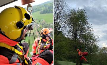 Leteckí záchranári pomáhali žene, ktorá v Hornej Súči spadla do tri metre hlbokej šachty