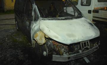 AKTUALIZOVANÉ: Pohrebná služba z Košece, ktorej niekto úmyselne podpálil autá, prehovorila