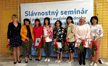 Ocenené zdravotné sestry a pôrodné asistentky z považskobystrickej nemocnice