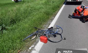 Cyklista s tromi promile spadol pri Ilave pod auto. Vyviazol len s ľahkými zraneniami