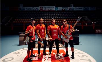 VIDEO: Kapela Dany Moment naspievala hymnu pre považskobystrických hádzanárov