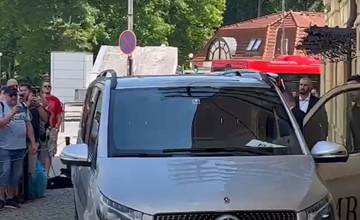 VIDEO: Pozrite si, ako vyzeral včerajší odchod skupiny Rammstein z hotela v Trenčíne