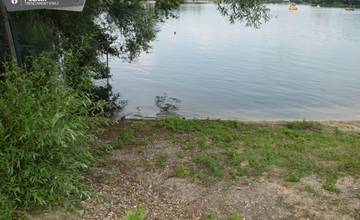 Ďalšia tragédia na Zelenej vode v Novom Meste nad Váhom. V jazere sa utopil 37-ročný muž