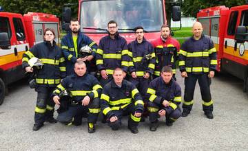 Muž v Podolí bol zasiahnutý elektrickým prúdom, oživovali ho dobrovoľní hasiči