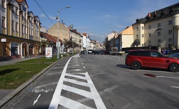 FOTO: Tri ulice v Trenčíne budú mať nový asfalt, vzniknú preto dočasné obmedzenia
