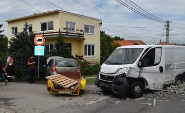 FOTO: Opitý vodič pri Partizánskom spôsobil kolíziu 3 vozidiel a škodu v hodnote 16 500 eur