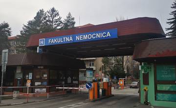Trenčianska nemocnica v piatok popoludní dočasne uzavrie hlavný vstup do svojho areálu