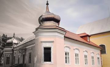 FOTO: V obci Ladce zachraňujú historický kaštieľ: Západná časť prešla komplexnou rekonštrukciou