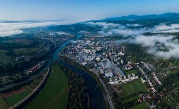 Púchov zabojuje v silnej konkurencii o prestížny titul. Podarí sa mu uspieť? 