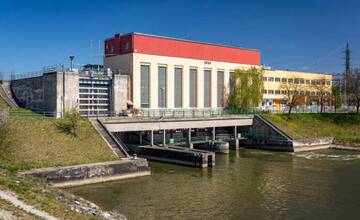 Najstaršia prevádzkovaná elektráreň na Váhu oslavovala. Neuveríte, koľko rokov už funguje