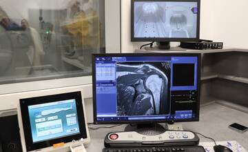 VIDEO: Sľúbené pracovisko magnetickej rezonancie v trenčianskej nemocnici je konečne otvorené