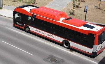 Ako budú premávať v Trenčíne autobusy počas jesenných prázdnin a dušičiek?