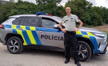 FOTO: Policajný superman si odbehol pre ďalšie víťazstvo