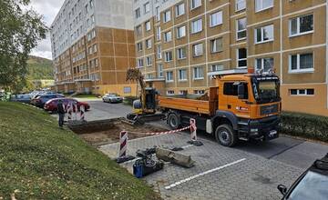 VIDEO: Dubnica nad Váhom pokračuje s budovaním polopodzemných kontajnerov. Viete ich správne otvárať?