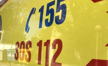 Poplach v Trenčíne. Záchranári ratovali mladý pár a dvojročné dieťa