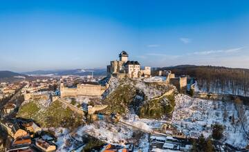 Pozastavená premávka aj mimoriadne spoje. Takto bude jazdiť trenčianska „emhadéčka“ počas sviatkov a na prelome rokov