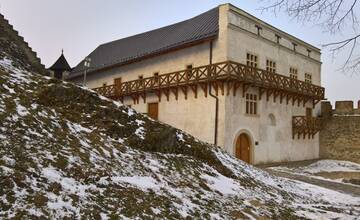 Zažite vianočnú atmosféru na Trenčianskom hrade. Výstava Ladovská zima odkrýva tvorbu Josefa Ladu