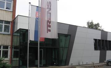 Ikonický závod v Trenčíne oznámil smutnú správu. Prídu stovky ľudí o prácu? 