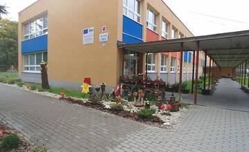 Rodičia sa sťažujú: poplatky za škôlku v Považskej Bystrici stúpli o sto percent