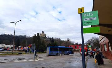 FOTO: Smutný pohľad na autobusovú stanicu v Trenčíne bude čoskoro minulosťou. Župa ohlásila veľký krok