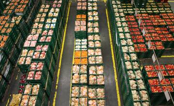 VIDEO: Odkiaľ prichádzajú vaše potraviny? Navštívili sme najväčší sklad na Slovensku