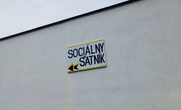 FOTO: Trenčania môžu darovať oblečenie. Sociálny šatník opäť prijíma sezónne oblečenie