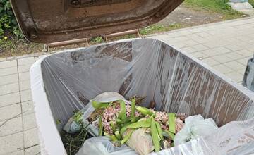 V Púchove sa stavia mestská kompostáreň. Triedia obyvatelia bioodpad správne?