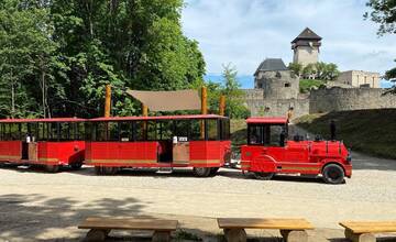Skvelá správa z Trenčína. Výlet vláčikom zo srdca mesta až za hradné opevnenie je tu opäť 