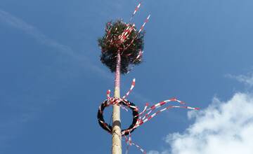 Hornonitrianska metropola sa pripravuje na stavanie mája a majáles