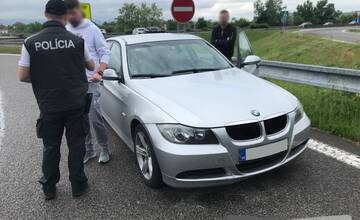 Ponáhľal sa na dovolenku, skončil v policajnej cele. Mladý vodič jazdil hneď z rána pod vplyvom alkoholu
