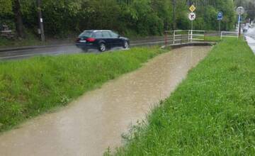Pre Trenčiansky kraj bola vydaná výstraha 2. stupňa pred búrkami s intenzívnym dažďom