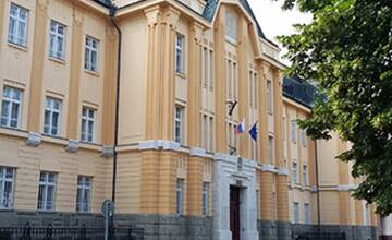 Finančný poradca obral v Trenčíne ľudí o 670- tisíc eur. V base si vďaka novému zákonu posedí len 8 namiesto 12 rokov