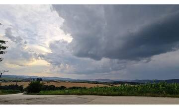 Teplé počasie končí. V Trenčianskom kraji nás cez víkend čaká výrazné ochladenie aj dážď